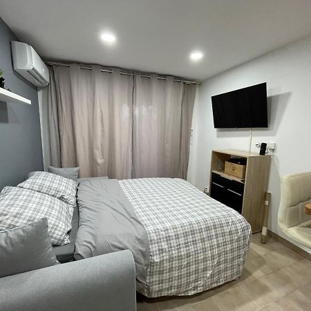 2 Pieces Climatise-Wifi / 4 Voyageurs / Boxe Prive / 2 Piscines / 2 Tennis / Petanque / Pingpong Antibes Exteriör bild