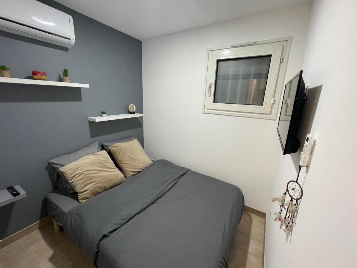 2 Pieces Climatise-Wifi / 4 Voyageurs / Boxe Prive / 2 Piscines / 2 Tennis / Petanque / Pingpong Antibes Exteriör bild